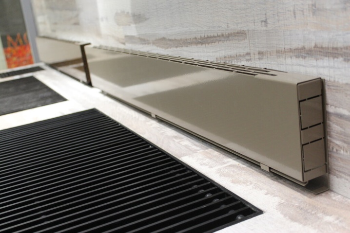 Convecteurs de chauffage au sol à eau: types, fabricants, comment choisir le meilleur