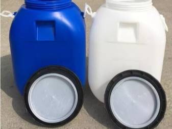 Réservoirs d'eau en plastique : types, avantages et inconvénients + recommandations pour le choix