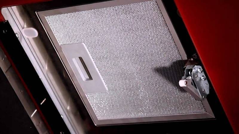 Réparation de la ventilation dans les toilettes et la salle de bain: comment identifier et réparer vous-même la hotte dans la salle de bain