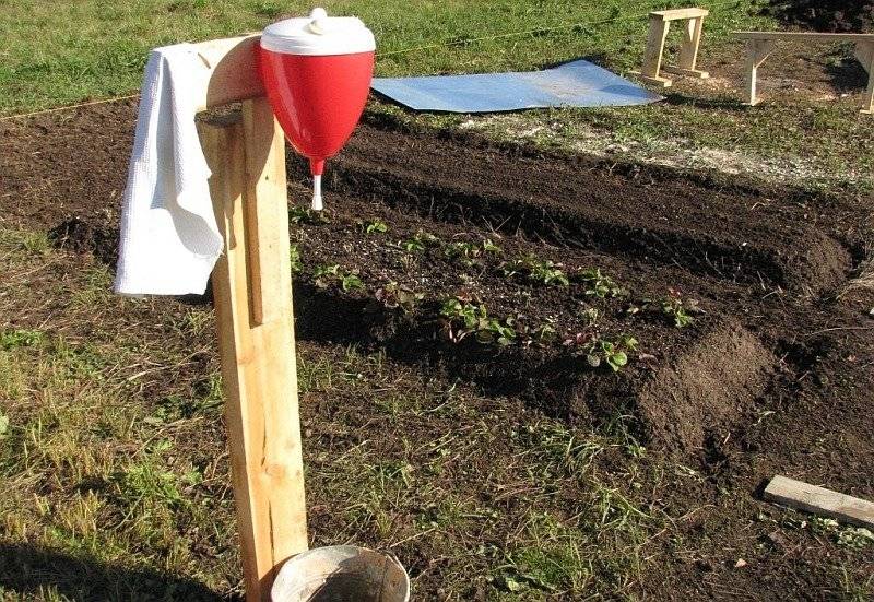 Le choix et la fabrication d'un lavabo pour une résidence d'été