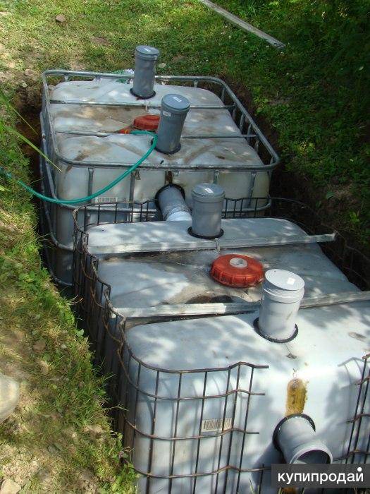 Installation à faire soi-même d'une fosse septique populaire à partir d'eurocubes, avantages et inconvénients