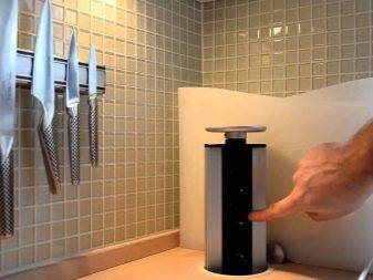 Comment les prises de comptoir rétractables sont disposées et comment les installer vous-même