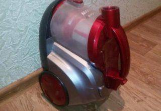 Classement des aspirateurs Midea : un aperçu des meilleurs modèles + ce qu'il faut rechercher lors de l'achat d'équipement de marque