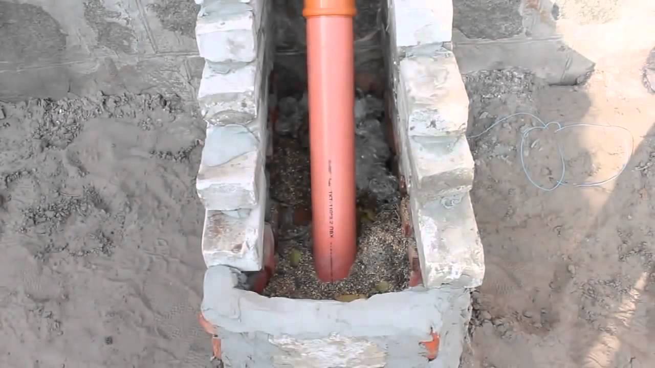 Comment poser des tuyaux d'égout dans une maison privée: schémas, règles de pose des tuyaux + étapes d'installation