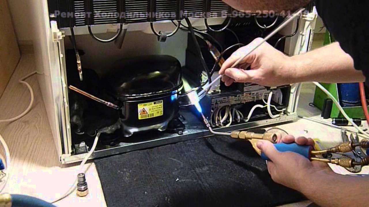 Pourquoi le réfrigérateur fonctionne-t-il constamment et ne s'éteint-il pas ?