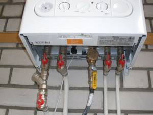 Qu'est-ce qui détermine la durée de vie d'une chaudière à gaz dans une maison privée: ce qui affecte + conseils pour prolonger la durée de vie