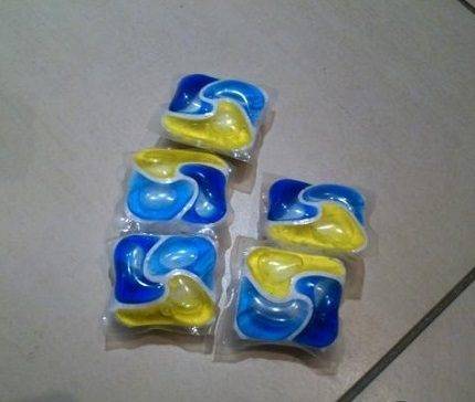 Examen des tablettes Somat pour lave-vaisselle: types, avantages et inconvénients, avis des clients