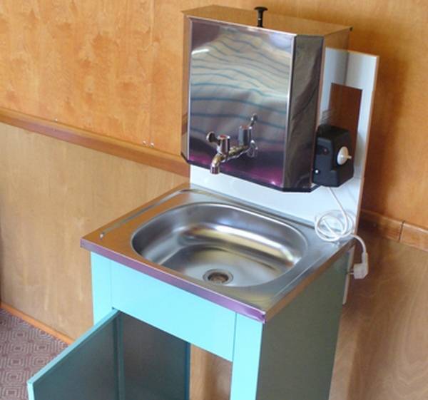Lavabo à faire soi-même pour offrir : aperçu des meilleurs designs et exemples de produits faits maison