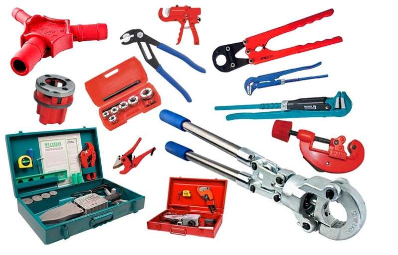 Nous fabriquons un receveur de douche de nos propres mains