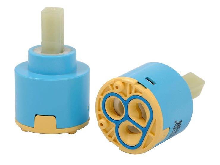 Remplacement d'une cartouche dans un robinet : instructions pour remplacer une ancienne pièce par une nouvelle