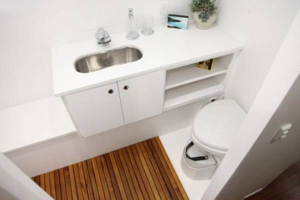 Comment choisir un placard sec pour une résidence d'été: un aperçu et une comparaison de 3 options différentes