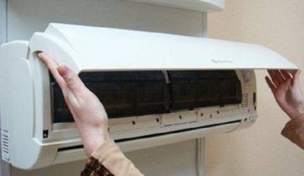 Codes d'erreur du climatiseur Gree: comment déchiffrer la désignation du dysfonctionnement et réparer l'unité