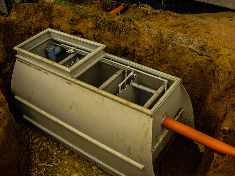 Fosse septique "leader": caractéristiques et avantages de la conception