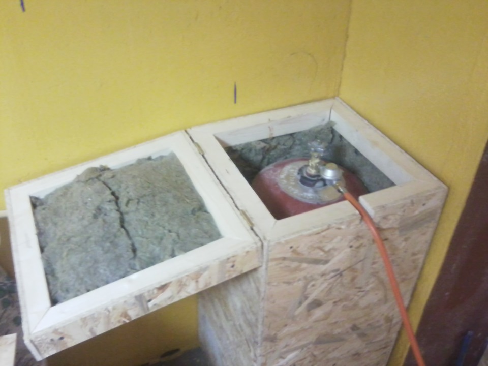 Isolation des bouteilles de gaz en hiver - caravane de pêche