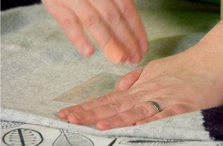 Un outil simple pour enlever le boulochage des vêtements en laine