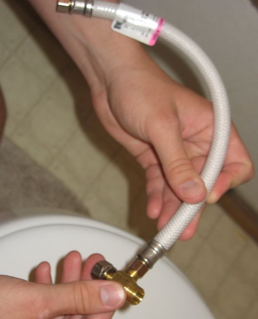 Installer un bidet de vos propres mains: les spécificités de l'installation et de la connexion aux communications