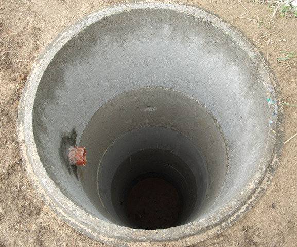 Puits en plastique pour le drainage: appareil, types, classification, instructions d'installation