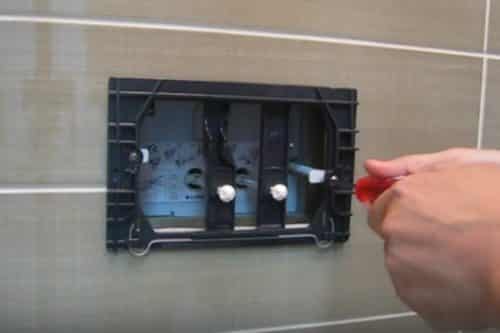 Comment réparer une installation de toilettes : pannes courantes et comment les réparer