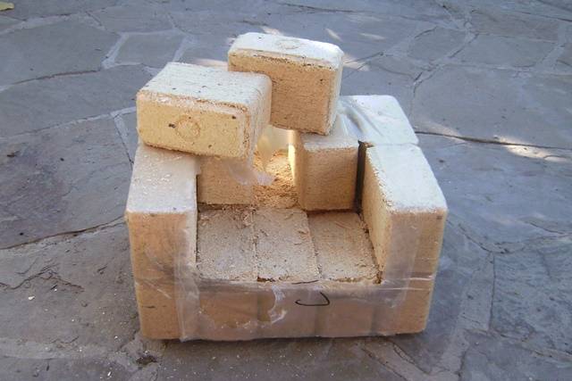 Briquettes combustibles : meilleur bois de chauffage ou pas