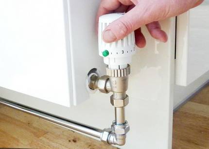 Système de chauffage à deux tuyaux d'une maison privée: schémas d'appareils + aperçu des avantages