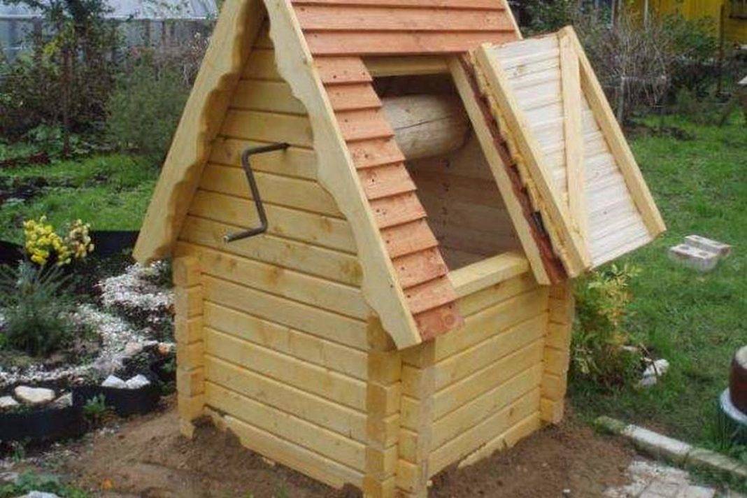 Maison à faire soi-même pour un puits: photos, dessins, instructions pas à pas