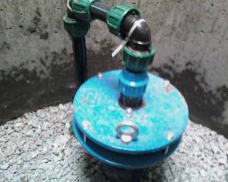 Installation d'un bouchon pour un puits