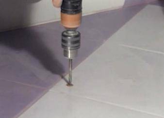 Comment installer une toilette à sortie horizontale ?