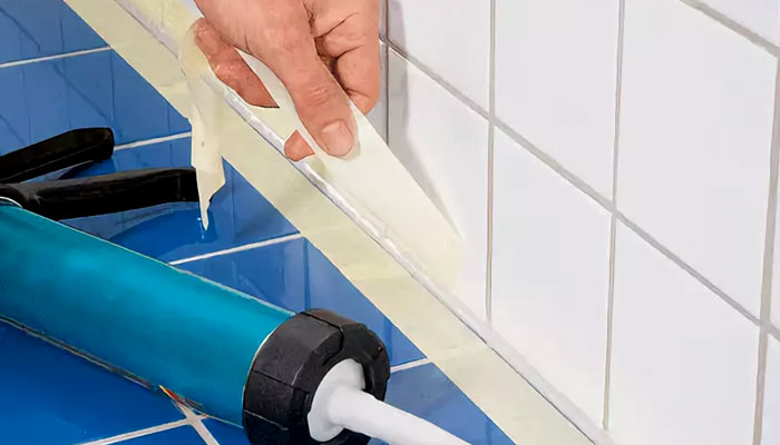 Comment sceller le joint entre la salle de bain et le mur: options et technologie d'étanchéité