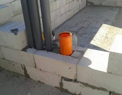 Ventilation dans une maison privée en béton cellulaire: options et méthodes de construction