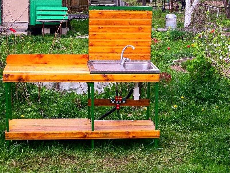 Lavabo à faire soi-même pour offrir : aperçu des meilleurs designs et exemples de produits faits maison