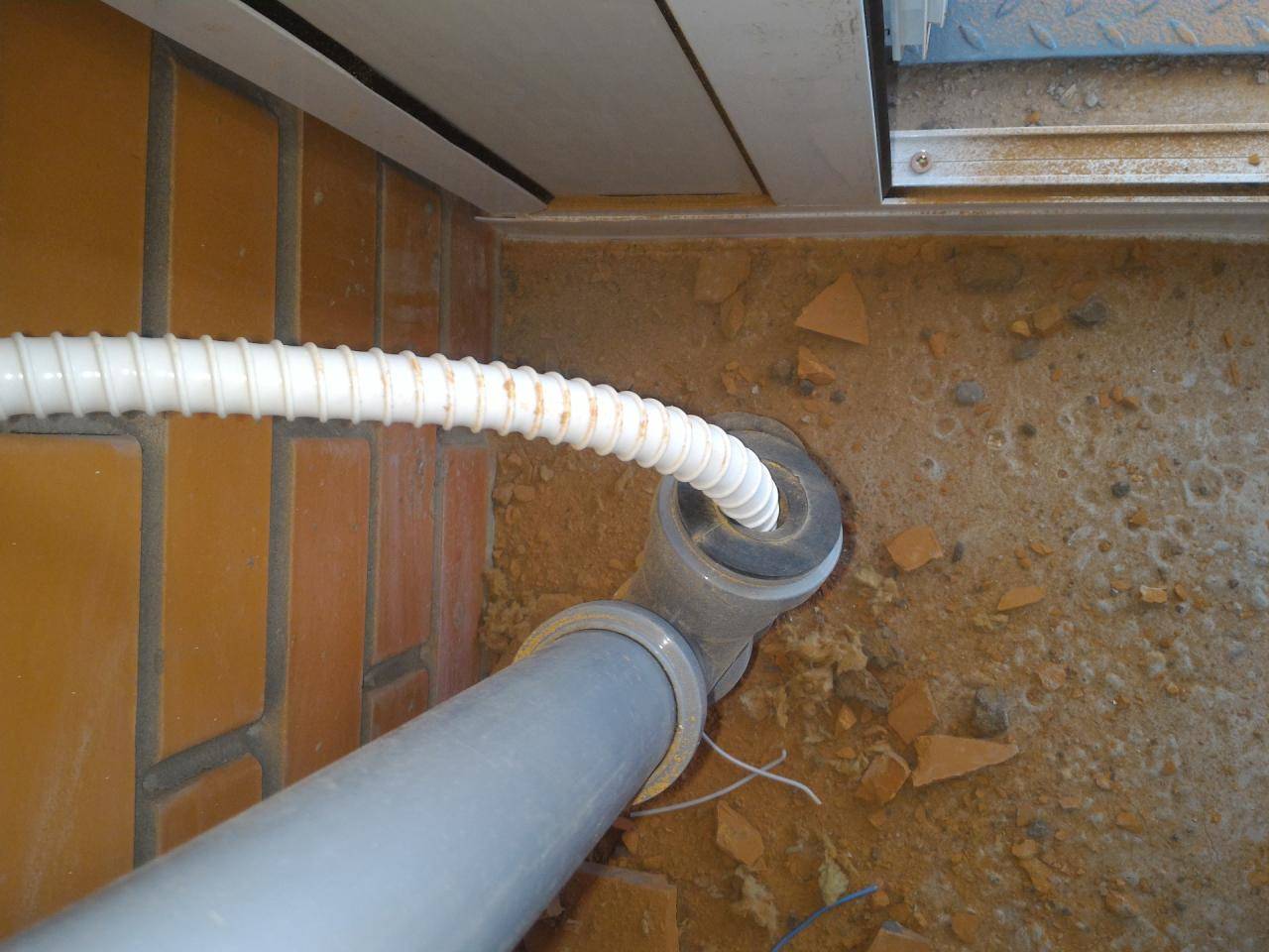 Élimination des condensats de l'unité extérieure du climatiseur: méthodes d'organisation et meilleures solutions technologiques