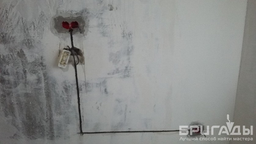 Comment déplacer une prise : instructions pour déplacer une prise vers un autre emplacement