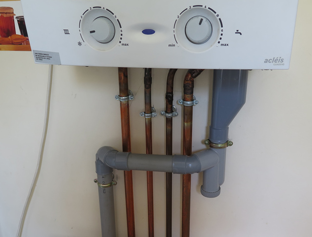 Installation d'un gazoduc à partir de tuyaux en cuivre: 5 choses importantes, alliages utilisés, auto-pose