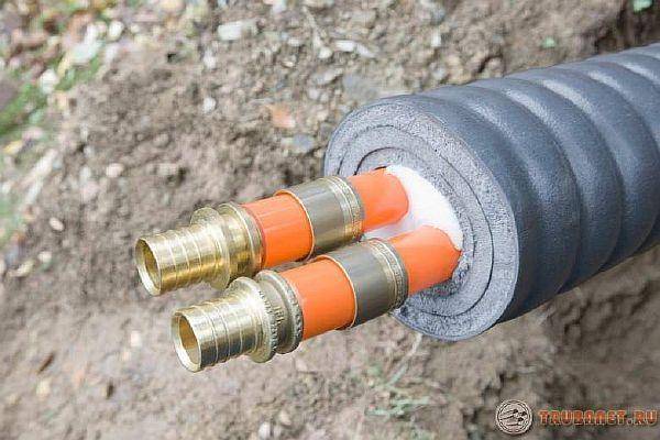 Isolation d'une alimentation en eau externe dans le sol - le choix d'une isolation thermique appropriée et son installation