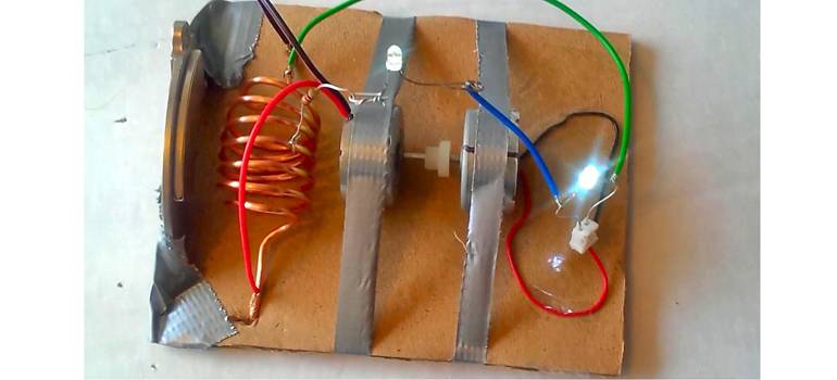 Chargeur solaire: dispositif et principe de fonctionnement de la recharge par le soleil