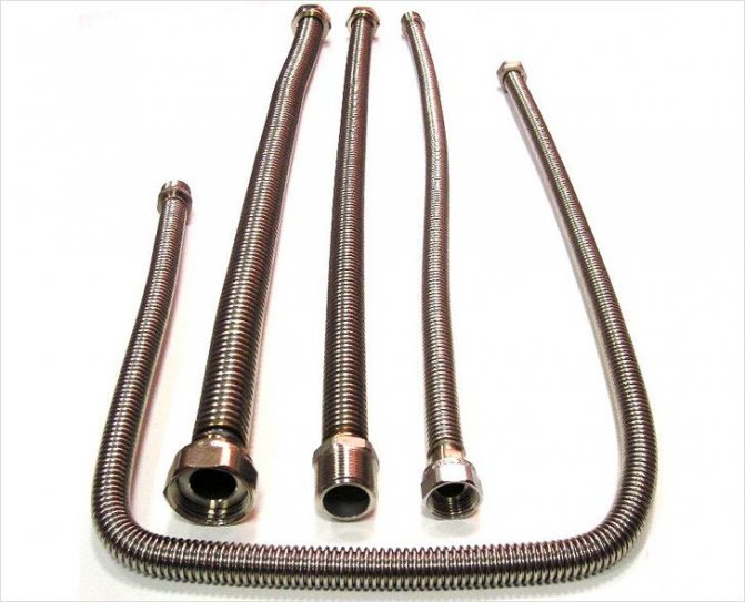 Comment remplacer une cuvette de toilettes: démonter l'ancienne et en installer une nouvelle de vos propres mains