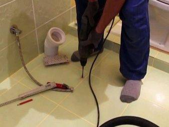 Installation de toilettes à faire soi-même