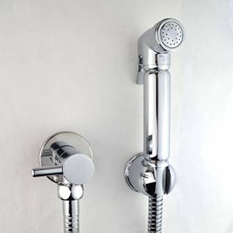 Douche hygiénique avec mitigeur : classement des modèles populaires + recommandations d'installation