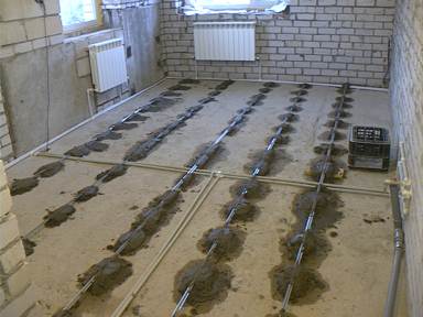 7 façons de niveler le sol sans couler la chape