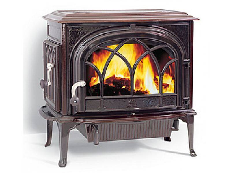 Organisation du chauffage des bâtiments multi-pièces à l'aide de poêles à bois