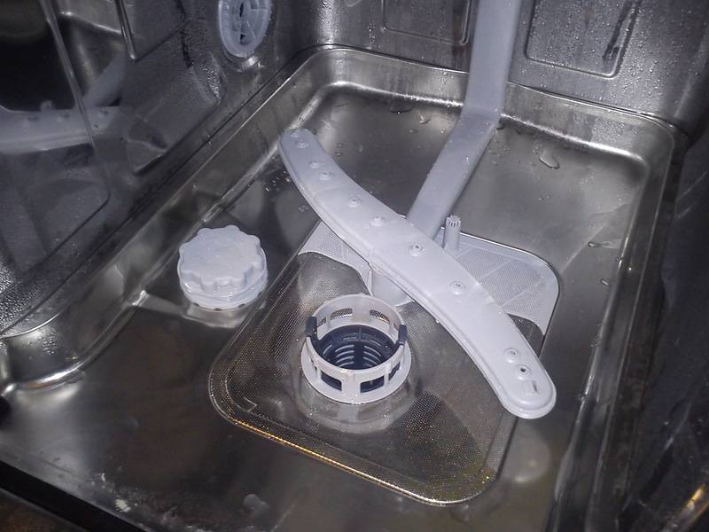 Enlever les dépôts blancs au lave-vaisselle