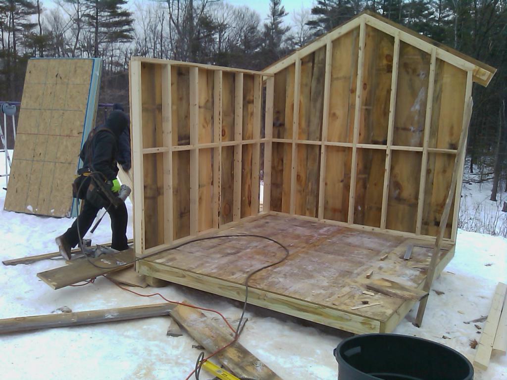Baignoire à cadre à faire soi-même: comment construire rapidement, efficacement et pendant "des siècles"