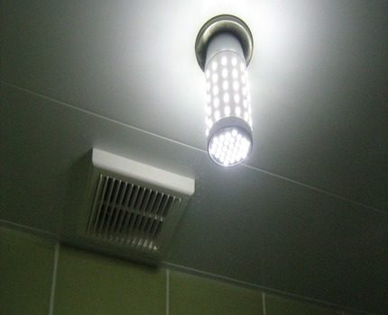 Pourquoi les voyants LED clignotent : dépannage + comment réparer