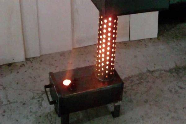 Réchaud à huile moteur usagé : options de conception + exemple de bricolage