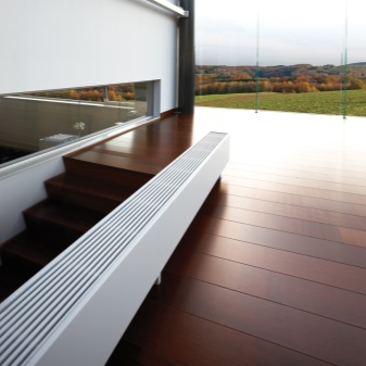 Convecteurs de chauffage au sol à eau: types, fabricants, comment choisir le meilleur