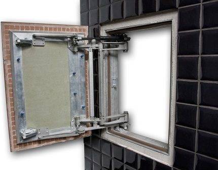 Trappes de révision pour les carreaux: un aperçu des meilleures conceptions et options pour leur disposition