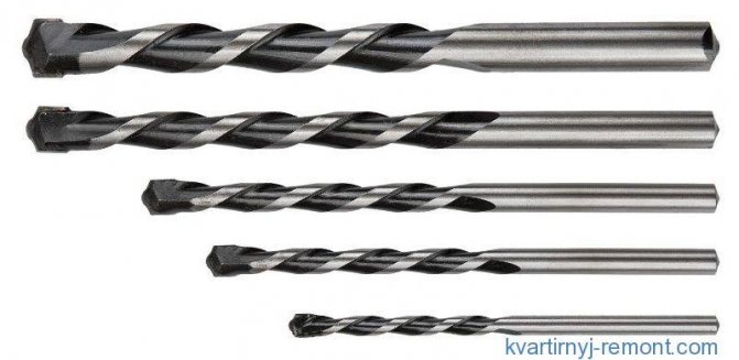 Un moyen simple d'assurer un mouillage de haute qualité de la couronne diamantée sur le carreau