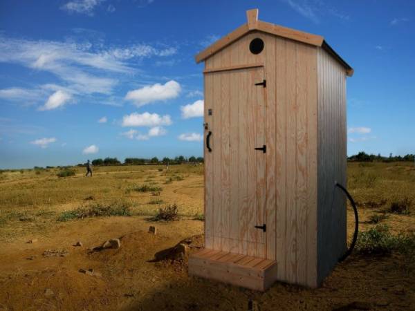 Comment choisir un placard sec pour une résidence d'été: un aperçu et une comparaison de 3 options différentes