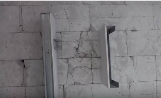 Nous fabriquons une étagère pour les livres de nos propres mains: 6 solutions originales