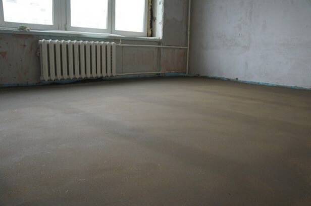 Comment faire un sol chaud sous linoléum sur un sol en béton : mode d'emploi détaillé